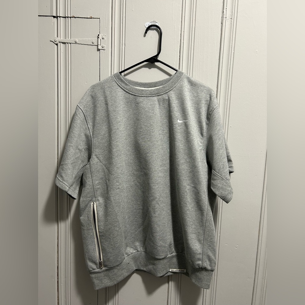 NWT Nike Basketball Short-Sleeve Crew